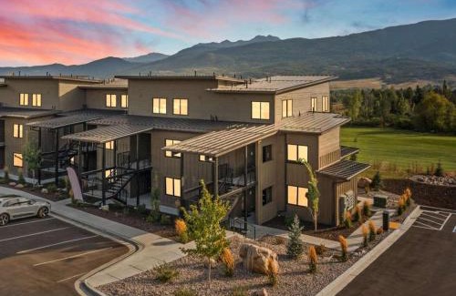 Wolf Creek House | NEW Alpine Adventure Wolf Creek Golf Course Heart Eden