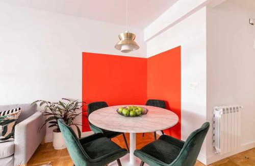 San Sebastian Apartment | New Amara Suite Friends & Families Parking