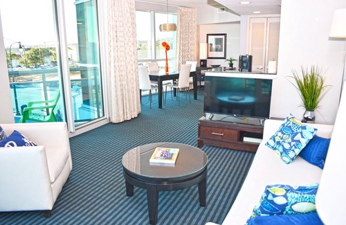 Downtown Myrtle Beach Condo | New Amazing Corner/Amazing Views Honeymoon Suite!