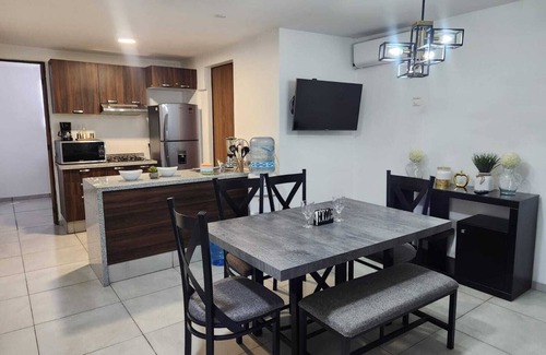 San Juan de Dios Apartment | New and spacious apartment in downtown Guadalajara with pool and gymnasium