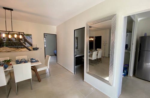 Cancun Apartment | New Apartment, first floor , security 24/7, garden/place for kids, outdoor pool.