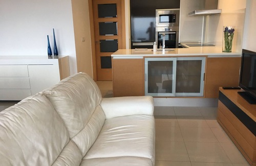 Llanca Apartment | New apartment, high standing, 180º panoramic view of the sea.