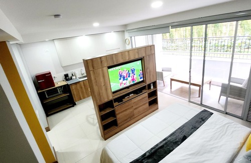 Granada Apartment | New Apartment, Ideal for Travel and Business