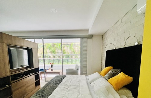 Granada Apartment | New Apartment, Ideal for Travel and Business