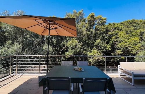 Bonifacio Apartment | New apartment in Bonifacio, in a private residence, 10 minutes from the port and beaches,