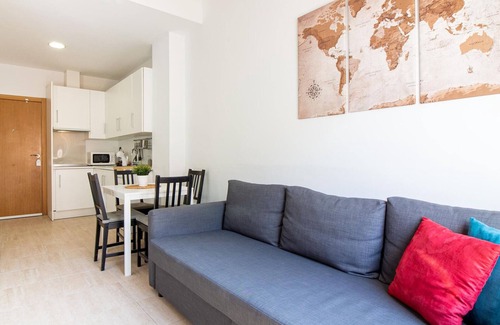 Perchel Sur Apartment | New Apartment in Pedestrian Zone, Central Málaga – Comfortable, Quiet, Fully Equipped, Near Beach & Museums