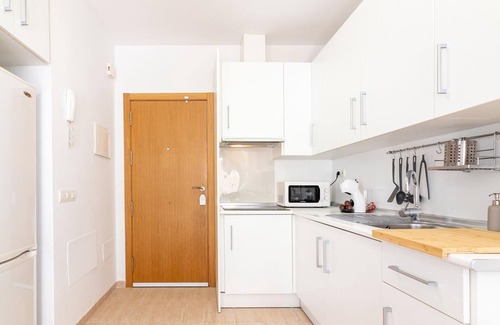 Perchel Sur Apartment | New Apartment in Pedestrian Zone, Central Málaga – Comfortable, Quiet, Fully Equipped, Near Beach & Museums