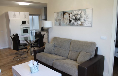Bailen-Miraflores Apartment | New apartment overlooking the 6 person cathedral