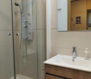 Cruz de Humilladero Apartment | New Apartment & Parking Alcazaba
