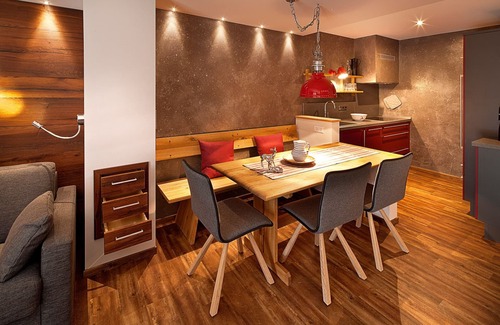 Bolsterlang Apartment | NEW Apartment "rubiHORN" in Alpenhaus Steiner, right on the ski slope <3