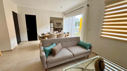 Cancun Apartment | New apartment with 3 bedrooms, for 6 persons & 7 min from Maya train