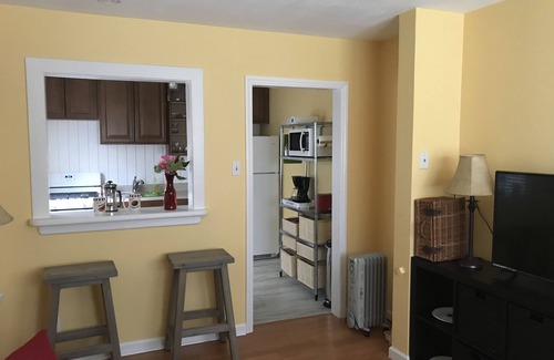 East Flat Rock House | New! Apple Barn Cottage Flat Rock Hendersonville
