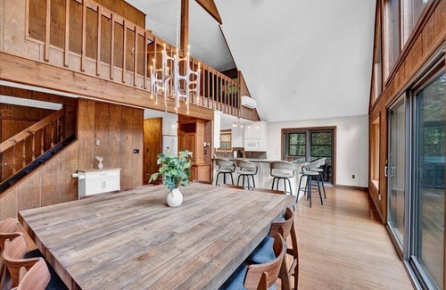 Gouldsboro House | New! Arcade-Sauna-Hot Tub-Gym-Fire Pit-BBQ Grill