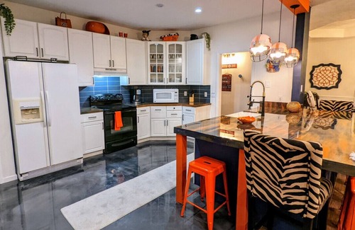 Lee County House | NEW! Auburn Tiger Alumni Retreat on 20 private acres