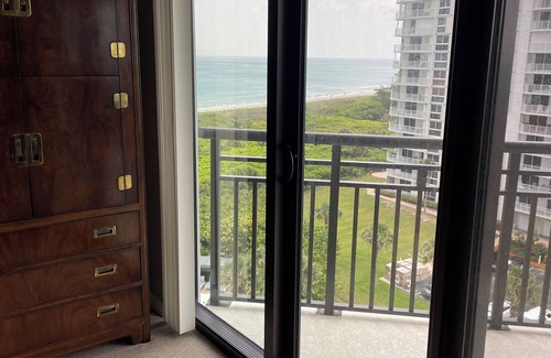Fort Pierce Shores Condo | NEW AVAILABILITY! Luxury Oceanfront Condo 2 Bed/2 Bath North Hutchinson Island.