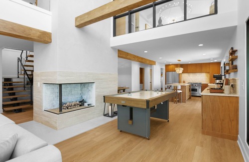 Traverse City House | NEW! Bay Shore Retreat – Hot Tub, Games & Mins to Downtown TC! ➠ 7345