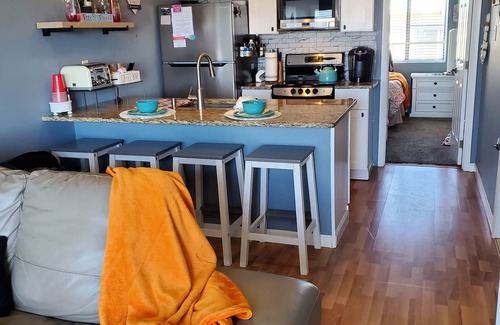 Cape May - Wildwood Condo | NEW! Beach Chic-Pool-triple bunks-Slps 7-beach chairs & cart-elev-off BW