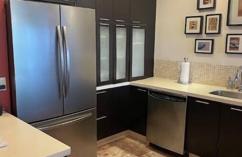 South Shore Hotel Area Condo | NEW! Beachfront Luxury Condo- Sand Surf & Sunsets