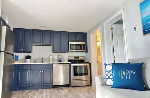Wells Beach Condo | NEW Beachside Wells Beach Condo with Pool