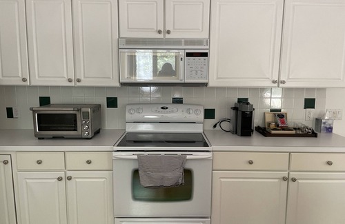 Goshen House | NEW! Beautiful 3br vacation home at Woodridge Lake, Goshen, Litchfield County