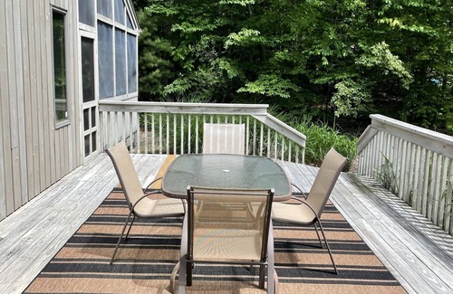 Goshen House | NEW! Beautiful 3br vacation home at Woodridge Lake, Goshen, Litchfield County