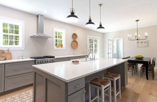 Sheffield House | NEW Beautiful Berkshires Farmhouse