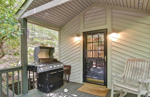 Tate Villa | NEW! BEAUTIFUL CABIN IN GATED RESORT COMMUNITY