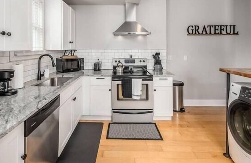Weinland Park House | NEW & BEAUTIFUL ITALIAN VILLAGE HOME l FREE PARK