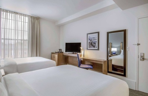New Bedford Hotel | New Bedford Harbor Hotel, an Ascend Collection Hotel