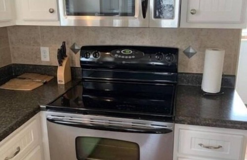 White Lake House | NEW! Bluewater Cottage at White Lake! Pet-Friendly: Quick walk to the Lake