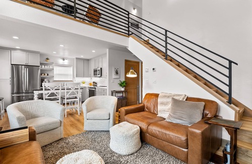 Dover Bay House | NEW: Boat at Lake Pend Oreille. Ski at Schweitzer.