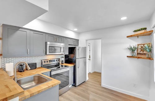 West Hollywood Apartment | NEW* Boho Chic Chateau Unit #2