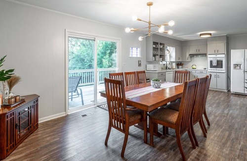 Chattanooga Valley House | New!! Brick Home in Chatt Valley | Mtn Views | Dog + Family Friendly