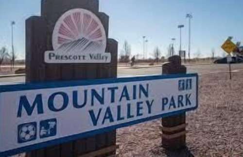 Prescott Valley Units House | New bright and airy 3-bedroom townhouse near parks and events. Townhouse #4