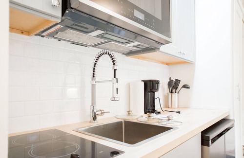 Downtown Buffalo Apartment | NEW! Bright & Cheery Studio Apt in Buffalo