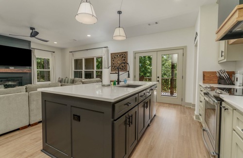 Hot Springs Village House | New Build - 2023, Peaceful, Wooded Retreat