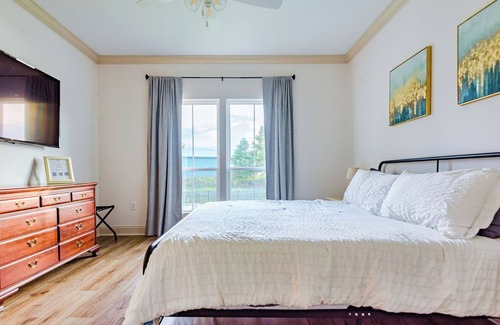 Ventress House | New Build at The Pointe on FR