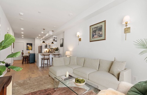 Near Northeast Apartment | New build-stylish-cozy room,DC’s Best Dining & Attractions