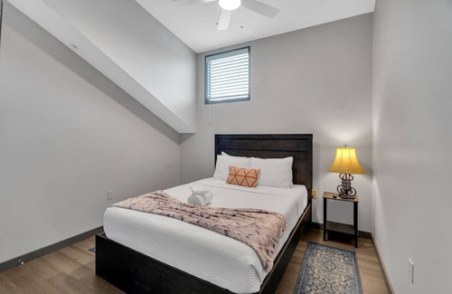 New Orleans Hotel | New Build Stylish Haven in Bywater + Parking