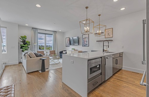Katie Hill Neighborhood House | New-build with incredible rooftop deck with private hot tub, grill & views