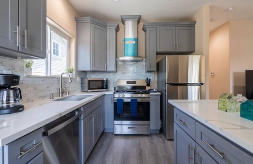 Bonita House | New Built, Cozy Home - 2bdrm, 2 bath
