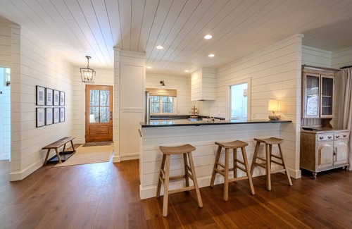 Cullowhee House | New! Bunker Hill Cottage. Close to Cashiers!