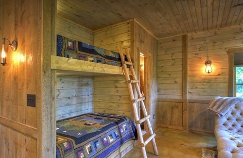 Ridges Over the Lake House | NEW Cabin in Aska Adventure Area!