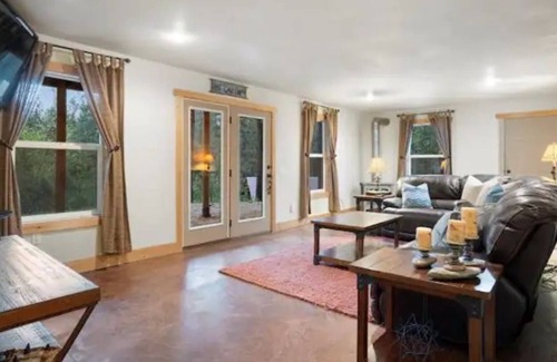 Garden Valley Cabin | New: Cabin In The Woods. Pet Friendly!
