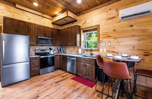 Chalet Village Cabin | New Cabin, Million Dollar View, Fire Pit, 3 Miles from Gatlinburg, Hot Tub