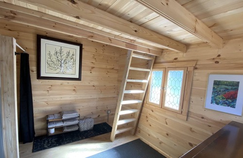 Cantwell Cabin | New Cabin with Loft on Private Lakes Near Denali National Park