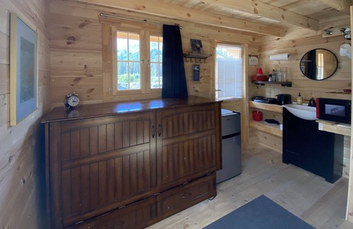 Cantwell Cabin | New Cabin with Loft on Private Lakes Near Denali National Park