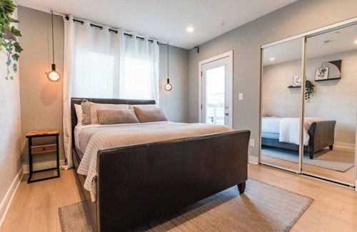 East Hollywood House | New Calm & Cozy 2bd Townhome 10 min from Universal