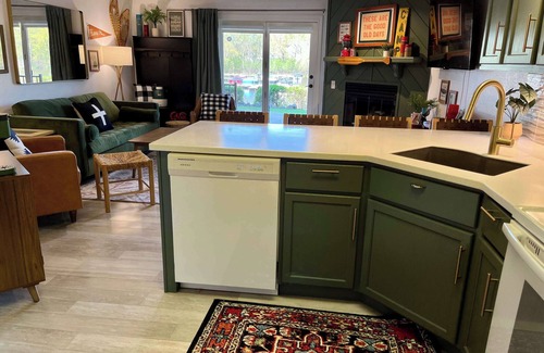 Wisconsin Dells Condo | NEW! Canoe Bay Riverwalk Retreat- Waterfront/Pool