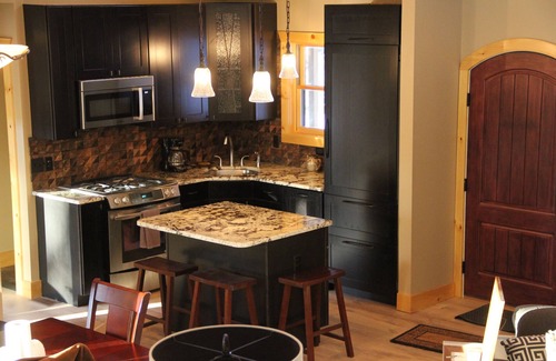 Pond Eddy House | New Catskills/Delaware River /Private Mountain Home/100 from NYC/ski, raft